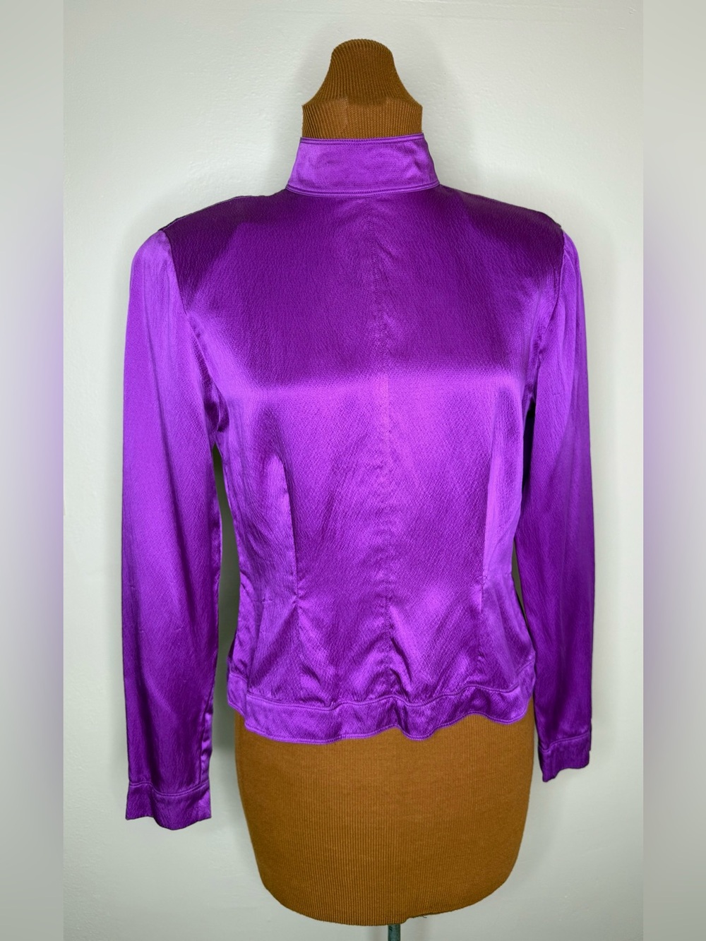 Dana Buchman Silk Vibrant Purple Turtleneck Long Sleeve Blouse Size 6
